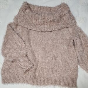 Elegant Women's Cowl Neck Sweater in Soft Pink